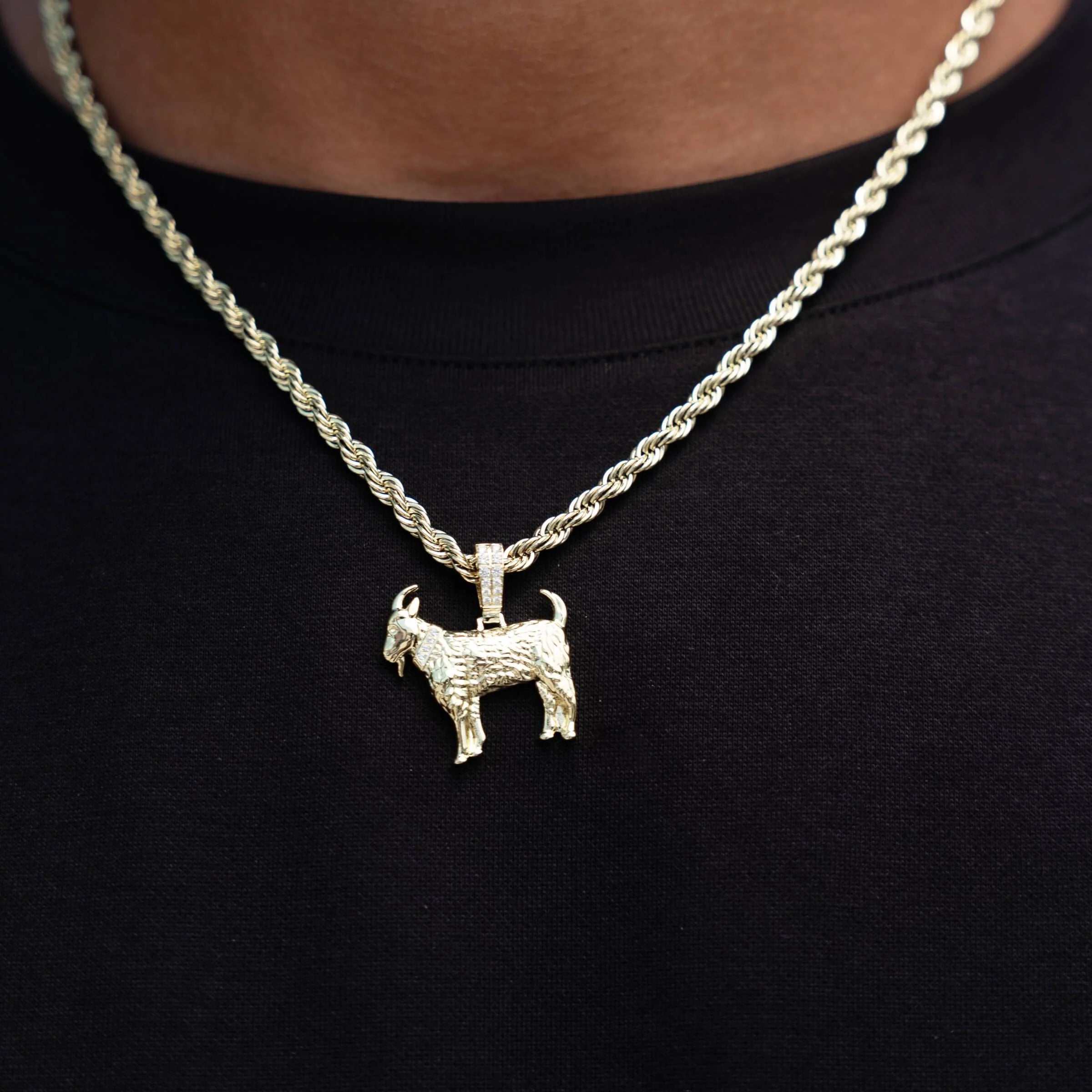 Micro Simple Goat Pendant in Yellow Gold