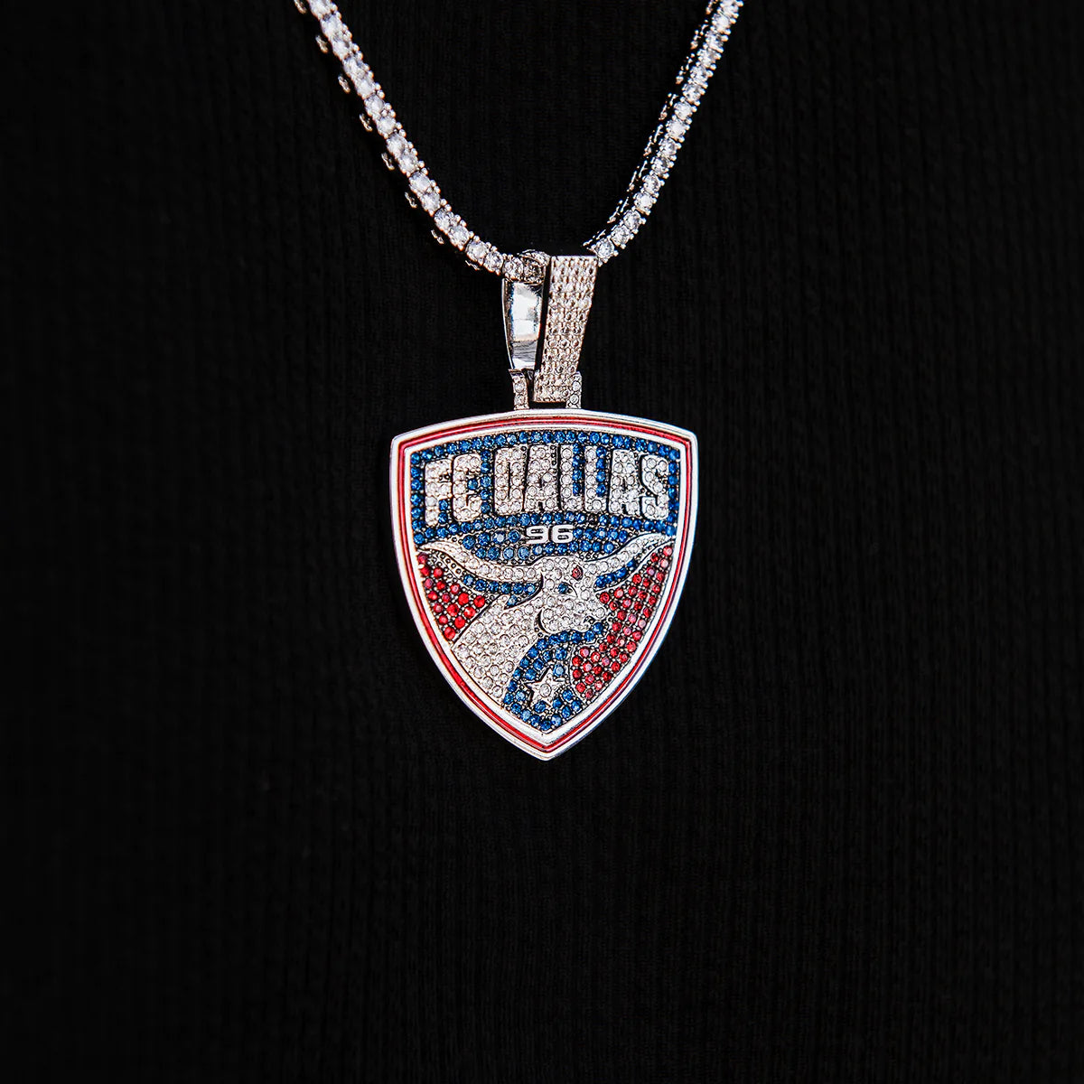 FC Dallas Official MLS Logo Pendant in White Gold