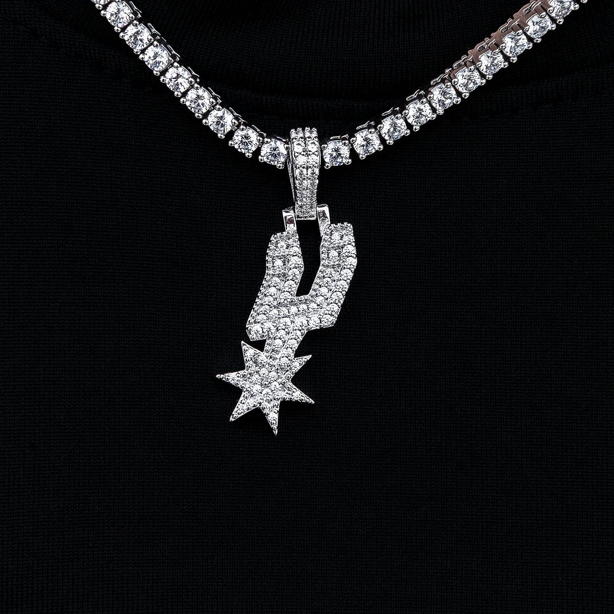 San Antonio Spurs Official NBA Micro Logo Pendant in White Gold