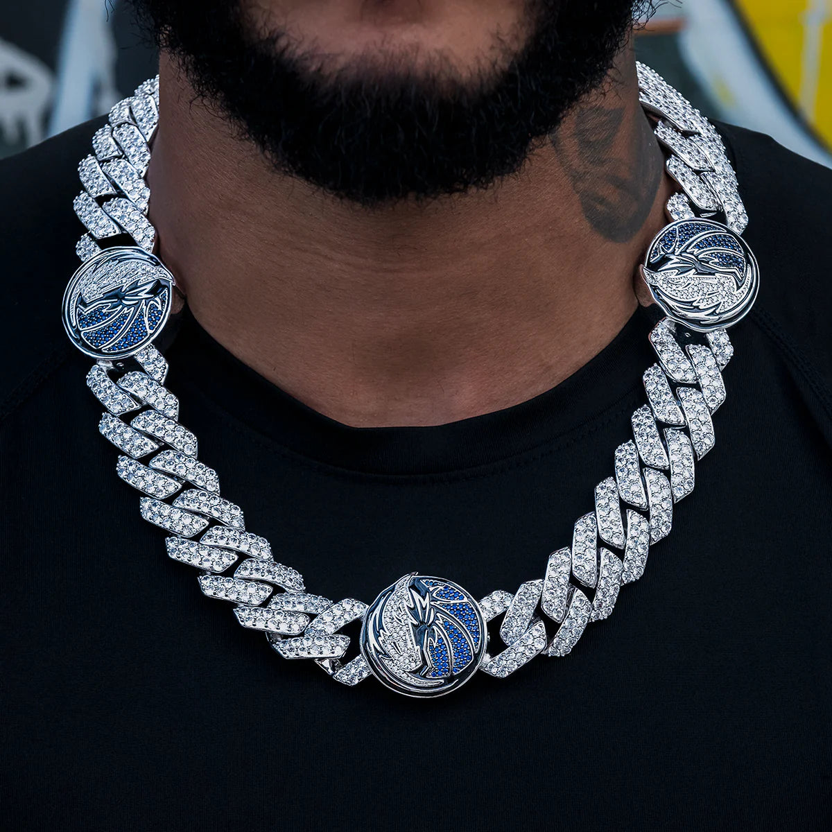 Dallas Mavericks Official NBA Diamond Prong Cuban Chain in White Gold- 25mm