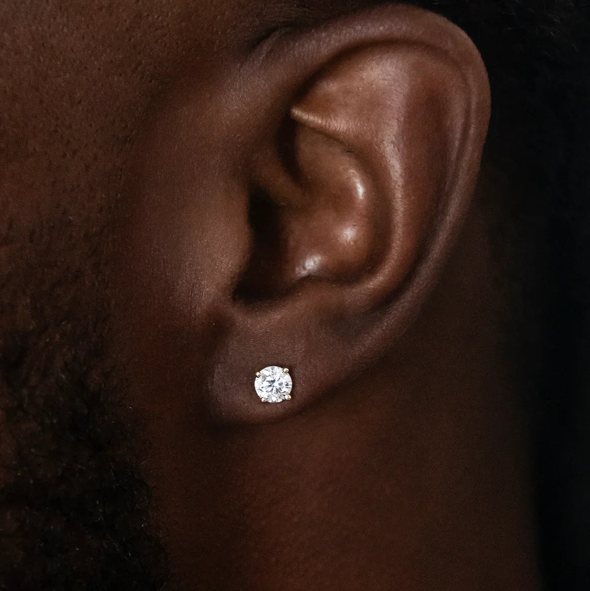 5mm Round Cut Diamond Stud Earrings in Yellow Gold