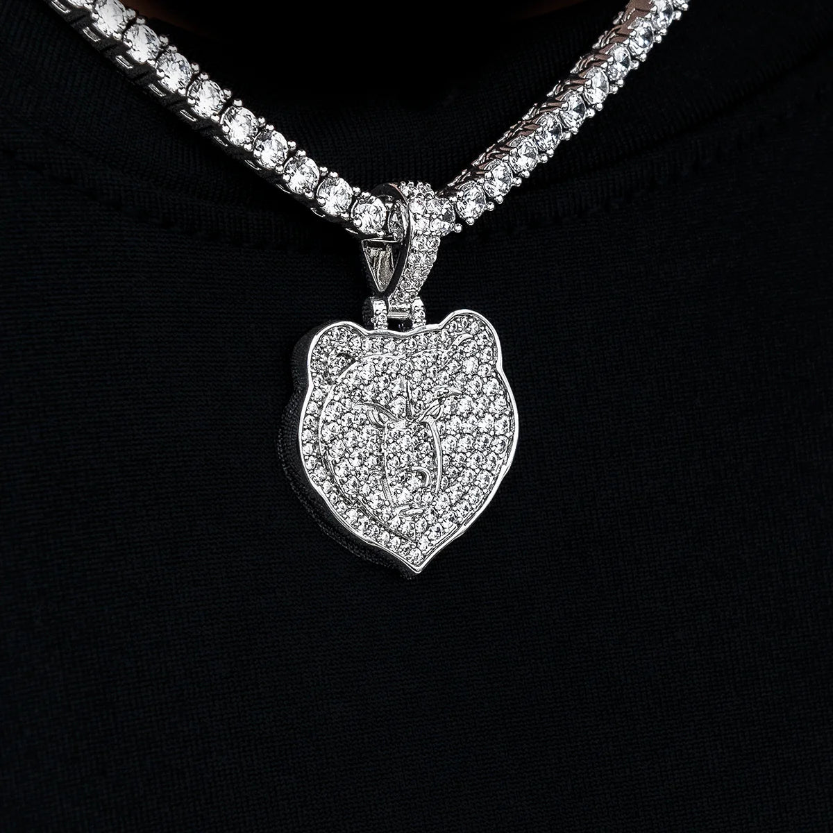 Memphis Grizzlies Official NBA Micro Logo Pendant in White Gold