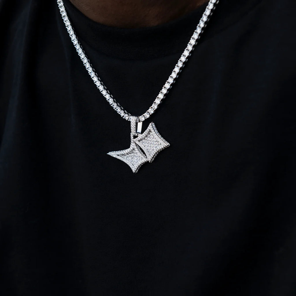 GLD Star Pendant in White Gold